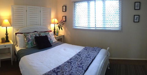 Jacaranda House Bed & Breakfast - Accommodation QLD 2