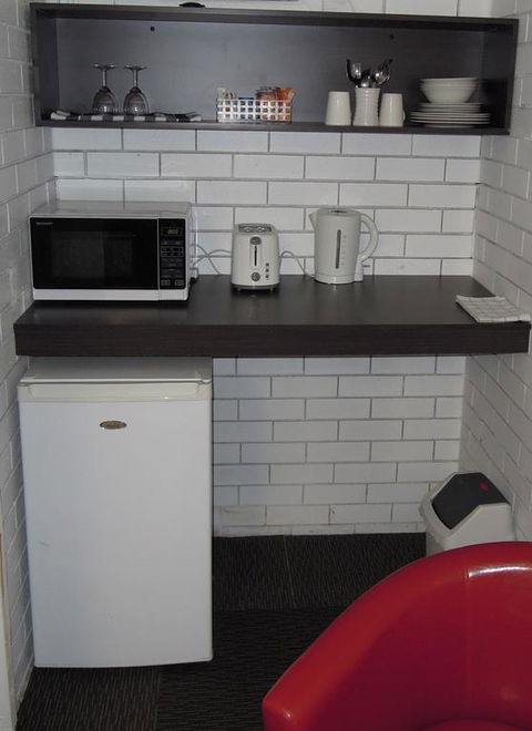 Jackaroo Apartments - Accommodation QLD 3