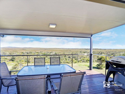 Jinalong 17 Pacific Street Family Home Great Views. - Accommodation QLD 0
