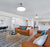 Joleen 9 - Shoal Bay - Accommodation QLD