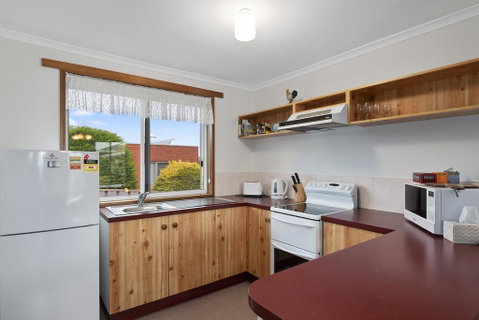 Josie Villa - Beautiful West Burnie: Long Or Short Term - Accommodation QLD 3