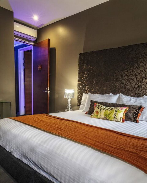 Junction Hotel - Accommodation QLD 3