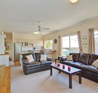 Just 4 Fun - Accommodation QLD