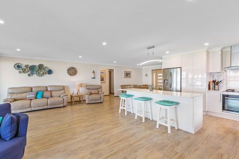 Kalimna Lakeside Living - Accommodation QLD 3