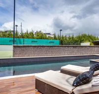 Kalina Retreat resort style tennis  pool - Accommodation QLD