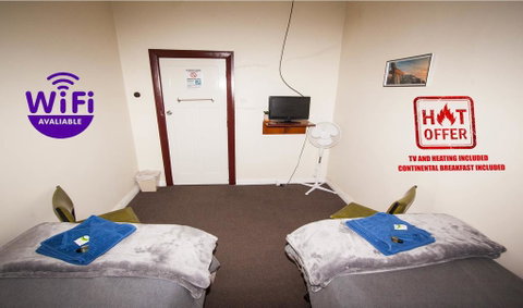 Kaneira Hotel - Accommodation QLD 3