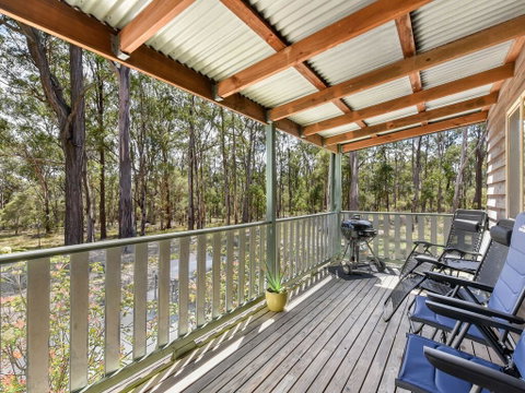 Kangaroo Cottage - Cute Accom In Bushland Setting - Accommodation QLD 0