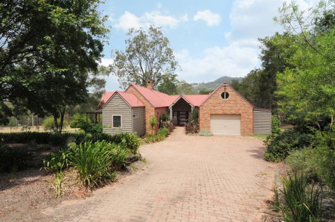 Kangaroo Valley House - Contemporary Luxury! - Accommodation QLD 1