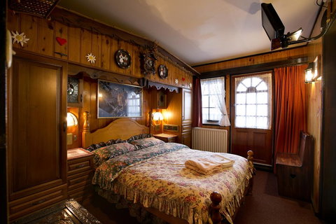 Karelia Alpine Lodge - Accommodation QLD 0