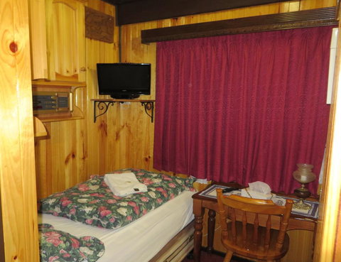 Karelia Alpine Lodge - Accommodation QLD 1
