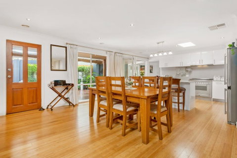 KARINYA - MORNINGTON - Accommodation QLD 2