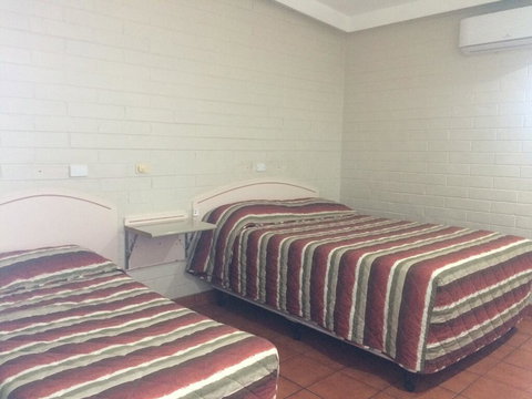 Katherine Motel - Accommodation QLD 3