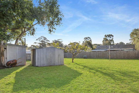 Katisha Cottage - Pet Friendly And Close To Town - Accommodation QLD 3