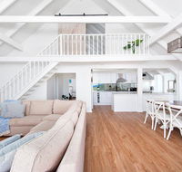 Kingsley Beach House - Boat Harbour - Accommodation QLD