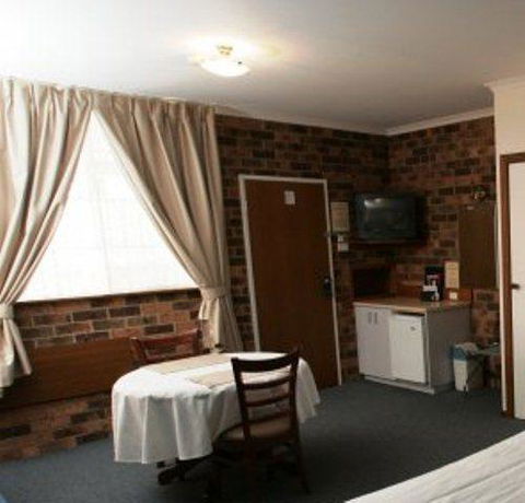 Kinross Inn - Accommodation QLD 1