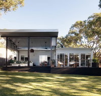 Kirby's Berrara Beach House - Accommodation QLD