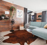 Kirra Hill Coolangatta Renovated Apt w Beach Views - Accommodation QLD