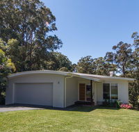 Kookaburras  Smiths - Accommodation QLD