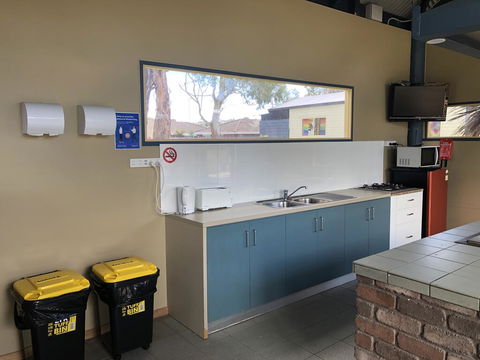 Koonwarra Holiday Park - Accommodation QLD 3