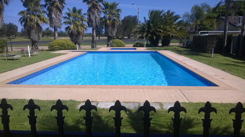 Koonwarra Holiday Park - Accommodation QLD 0