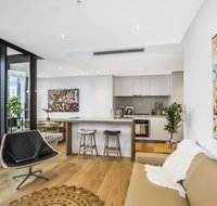 KOZYGURU FORTITUDE VALLEY DESIGNER GRADE 2 BED APT FREE PARKING QFV179-1401 - Accommodation QLD