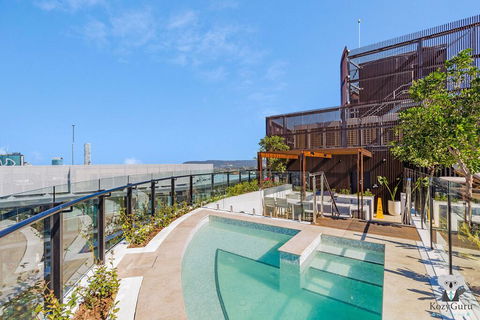 KOZYGURU FORTITUDE VALLEY HOLIDAY STYLE 2 BED APT FREE PARKING QFV211-1601 - Accommodation QLD 2