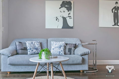 KOZYGURU ROZELLE COSY DREAM HOLIDAY HOME 3 BED HOUSE + FREE NRZ196 - Accommodation QLD 0