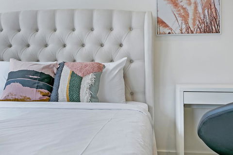 KOZYGURU ZETLAND COSY 3 BEDROOM APT EAST VILLAGE NZE906-1413 - Accommodation QLD 1