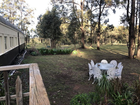 Krinklewood Cottage & Train Carriages - Accommodation QLD 3