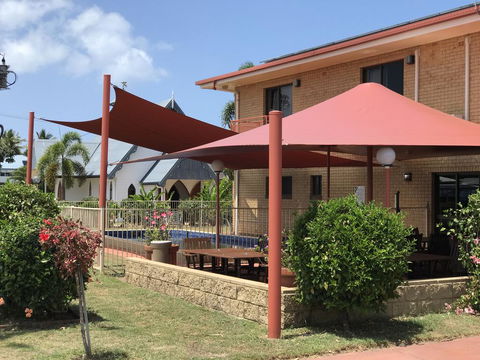 Kurrimine Beach Motel - Accommodation QLD 3