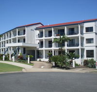 L'Amor Holiday Apartments - Accommodation QLD