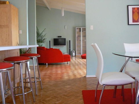 La Cote D Or - Mediterranean Cottage - Accommodation QLD 2