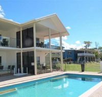 La Riviera - Accommodation QLD