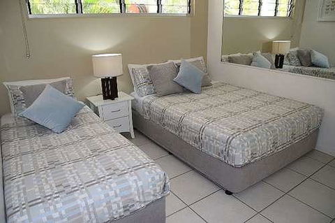 Lagoon 005 - Accommodation QLD 2