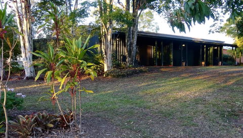 Lagoon Pocket Bed & Breakfast - Accommodation QLD 0