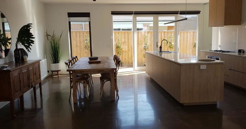 Laguna - Accommodation QLD 2