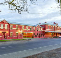 Lake Inn - Ballarat - Accommodation QLD