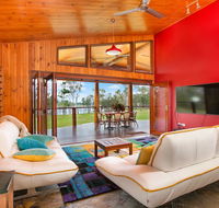 Lake Tinaroo Waterfrontage - Accommodation QLD