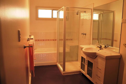 Lake Tyrrell Accommodation - Accommodation QLD 1