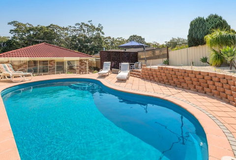 Lakelandia - Accommodation QLD 3