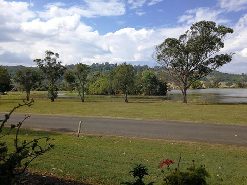 Lakeside Lodge Motel - Accommodation QLD 1