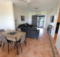 Lakeview Apartments - Accommodation QLD
