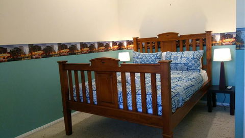 Large 6-Bedroom House With Wifi & Netflix Close To Singleton CBD Hunter Valley - Accommodation QLD 3