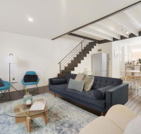 Large Converted Church Apartment In Top Location - Accommodation QLD