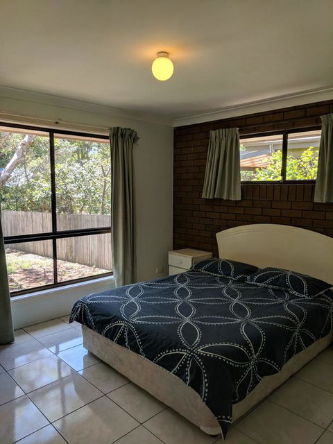Lazy Days - Accommodation QLD 3