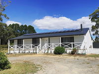 Book Leonards Hill Accommodation Vacations Accommodation QLD Accommodation QLD
