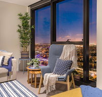 Level 77 Skytower Retreat in CBD - Accommodation QLD