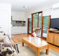 Lilypad Luxury Cabins - Accommodation QLD