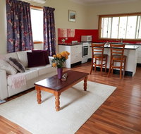 Lucky Mountain Cottage - Accommodation QLD