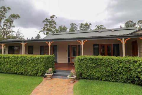 Lumeah House - Accommodation QLD 1